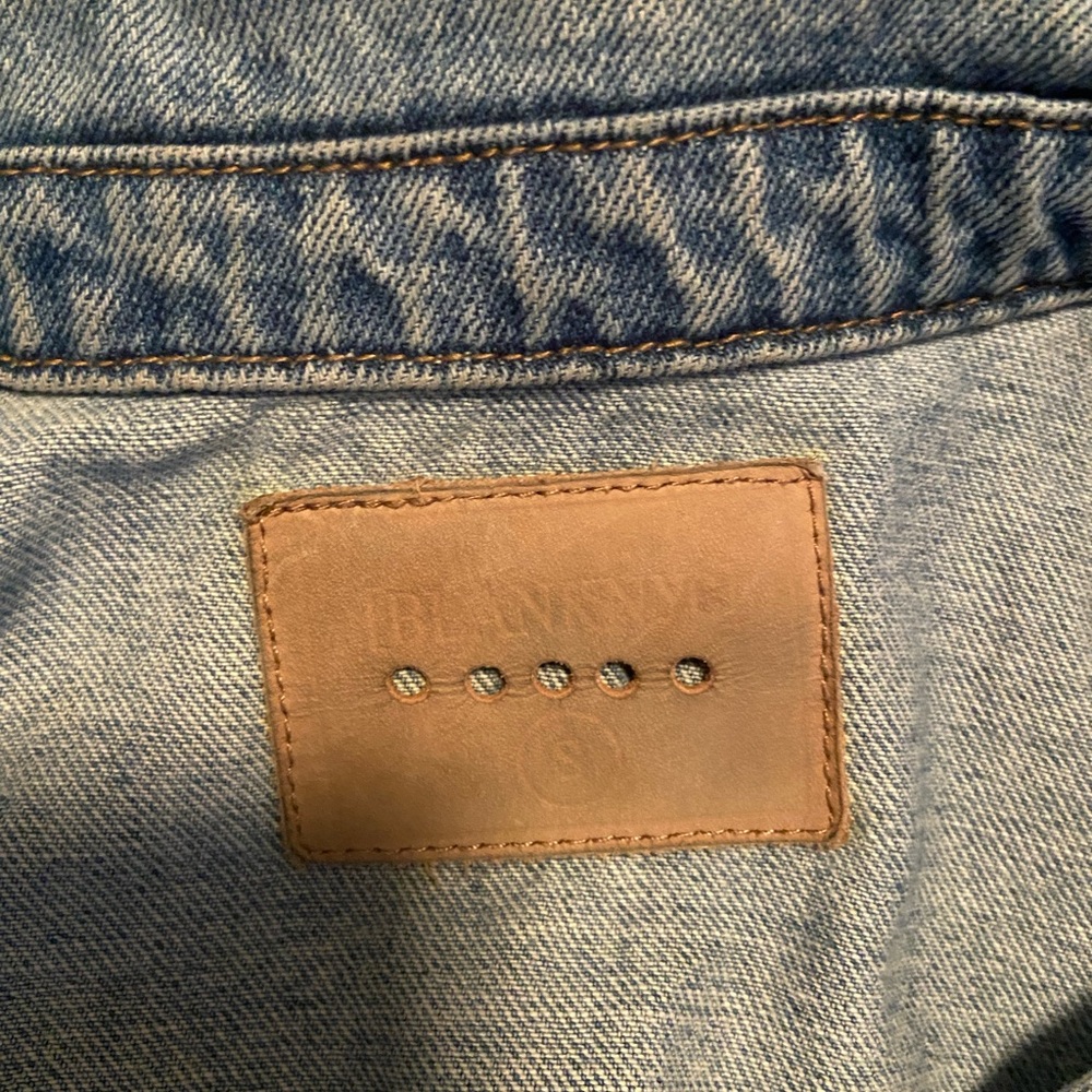 Blank NYC womens small Blue Denim Jacket distressed jean jacket - Picture 3 of 4